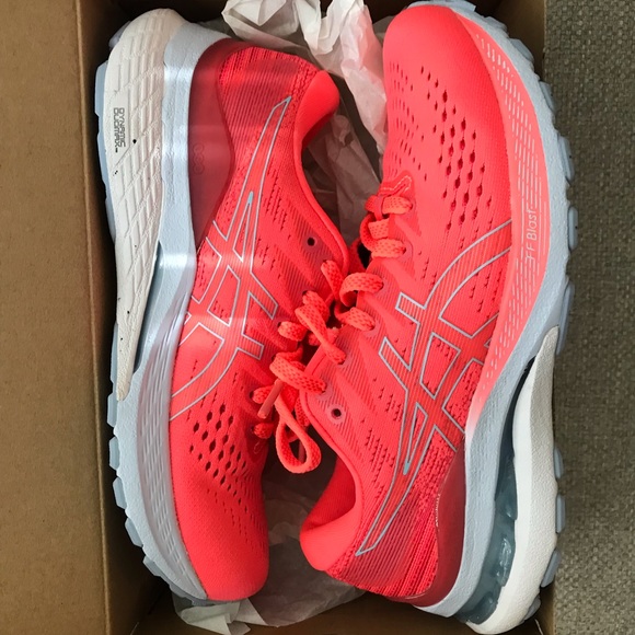 ASICS Gel-Kayano 28 Women Size 5.5 - Picture 4 of 4